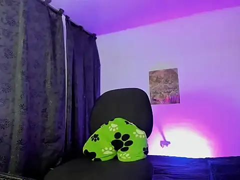 Snapshot of juantalents chatting on November 14, 12:42 am juantalents online show from November 14, 12:42 am