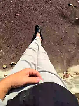 Snapshot of starvingo2002 chatting on November 1, 5:09 am starvingo2002 online show from November 1, 5:09 am