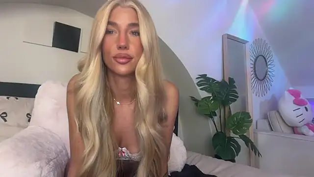 KENNIEXROSE online show from March 26, 11:54 pm