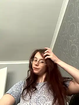 raen001 online show from September 14, 4:39 pm