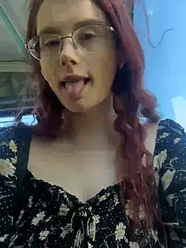 raen001 online show from April 25, 3:31 pm