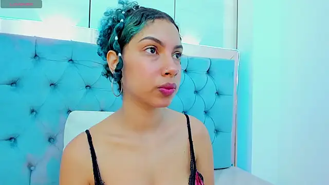 Snapshot of lis_rous chatting on October 1, 11:38 am lis rous online show from October 1, 11:38 am