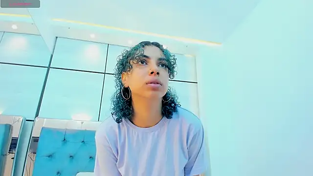 Snapshot of lis_rous chatting on October 7, 11:18 am lis rous online show from October 7, 11:18 am