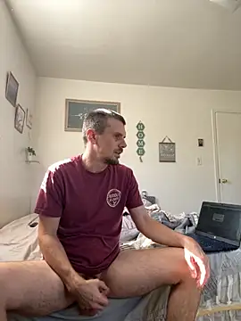 Snapshot of alwayshorny90 chatting on October 6, 2:47 pm alwayshorny90 online show from October 6, 2:47 pm