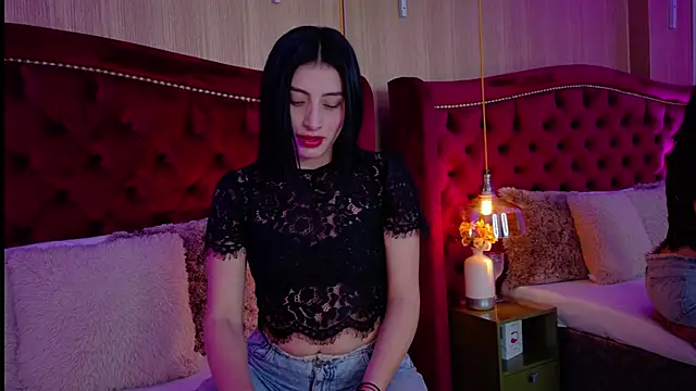 Snapshot of ZaraGold chatting on February 28, 11:06 pm ZaraGold online show from February 28, 11:06 pm