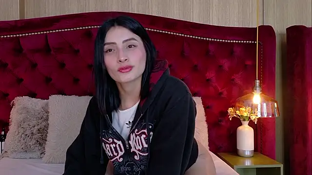 Snapshot of ZaraGold chatting on March 24, 12:59 am ZaraGold online show from March 24, 12:59 am