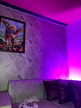 Alisse taylor2 online show from November 8, 11:54 am