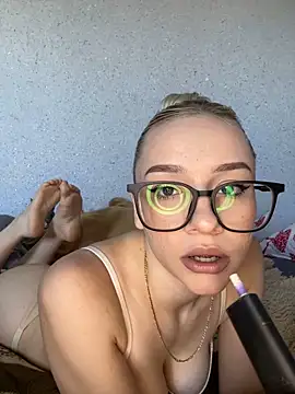 JennaOluretn online show from October 30, 6:37 am