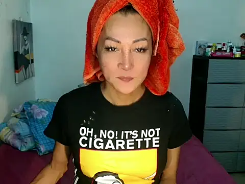 gorgeousYNEZ22 online show from March 18, 11:24 am