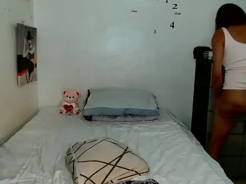 Snapshot of gorgeousYNEZ22 chatting on May 12, 7:38 am gorgeousYNEZ22 online show from May 12, 7:38 am