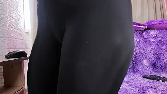 Snapshot of aliaandadara chatting on September 22, 12:40 pm aliaandadara online show from September 22, 12:40 pm