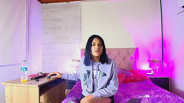 Snapshot of aliaandadara chatting on September 26, 2:15 am aliaandadara online show from September 26, 2:15 am