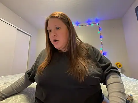 JizzyJazzunleashed online show from October 3, 8:17 pm