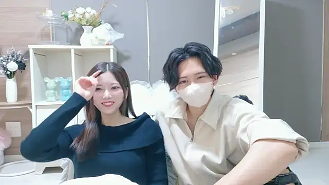 Snapshot of Reto-sama chatting on October 1, 4:13 pm Reto-sama online show from October 1, 4:13 pm