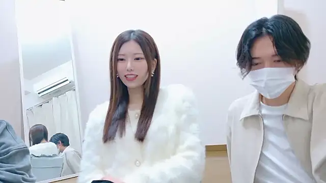 Snapshot of Reto-sama chatting on October 25, 1:07 pm Reto-sama online show from October 25, 1:07 pm