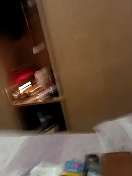 Snapshot of latinversmadrid chatting on February 6, 8:40 am latinversmadrid online show from February 6, 8:40 am