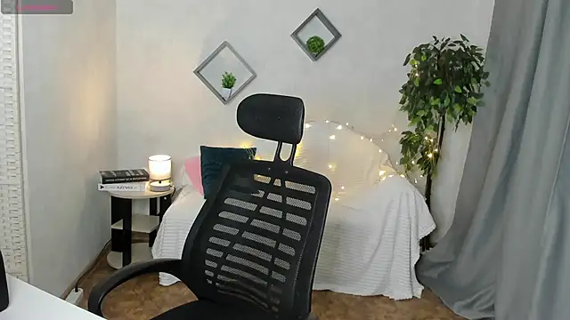 Snapshot of stacey__doll chatting on October 8, 1:25 am stacey doll online show from October 8, 1:25 am