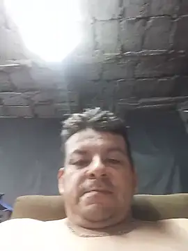 molinajm online show from May 18, 11:32 pm