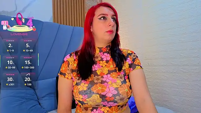 Snapshot of angel__red_ chatting on September 20, 3:29 am angel red online show from September 20, 3:29 am