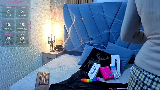 Snapshot of angel__red_ chatting on October 14, 3:40 am angel red online show from October 14, 3:40 am