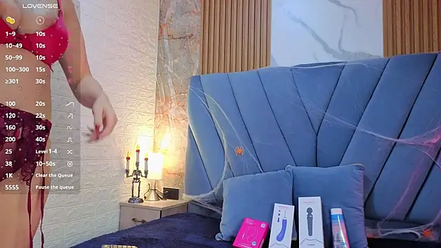 Snapshot of angel__red_ chatting on October 17, 3:10 am angel red online show from October 17, 3:10 am