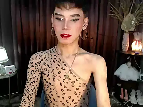 MissTransStella69 online show from September 20, 7:31 am