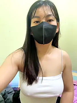 Snapshot of Windy222 chatting on October 27, 12:15 am Windy222 online show from October 27, 12:15 am