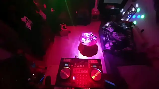 tripleCHECK online show from October 23, 9:02 pm