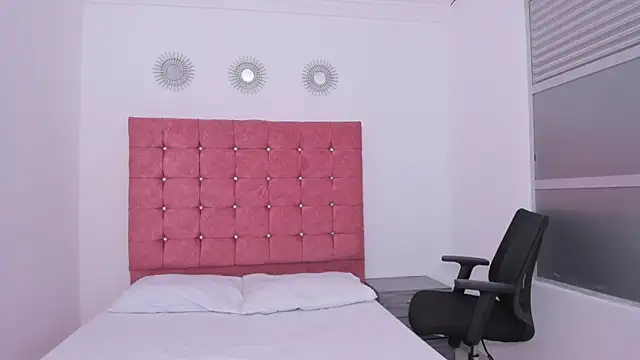 mishell lovely online show from March 25, 12:33 pm