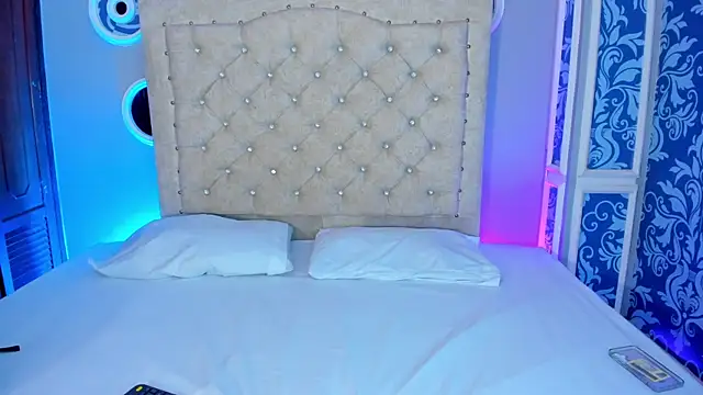 mishell lovely online show from April 1, 11:55 am