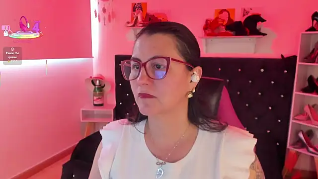 D Martii online show from October 2, 1:29 pm