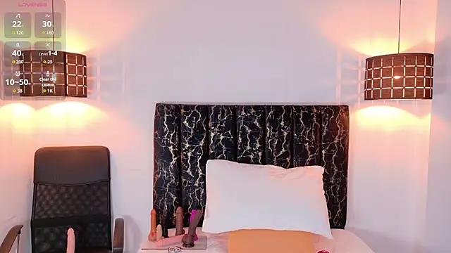 Snapshot of evvaa_moon69 chatting on March 14, 12:43 pm evvaa moon69 online show from March 14, 12:43 pm