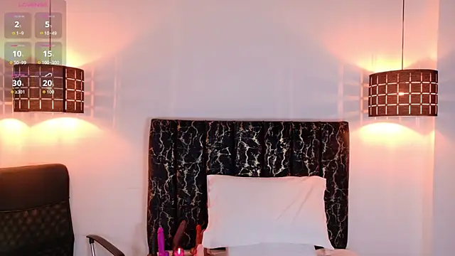 Snapshot of evvaa_moon69 chatting on March 31, 12:27 pm evvaa moon69 online show from March 31, 12:27 pm