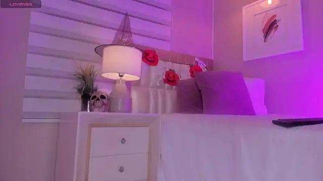  paula x online show from November 1, 11:34 am