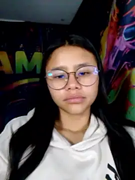 SofieLove 01 online show from May 7, 7:03 am