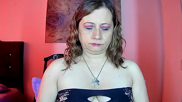Snapshot of milagros_latina75 chatting on October 16, 1:34 pm milagros latina75 online show from October 16, 1:34 pm