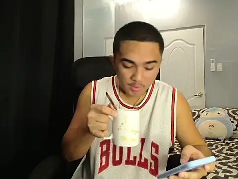 Snapshot of pinoyAdrianneXXX chatting on October 3, 12:29 am pinoyAdrianneXXX online show from October 3, 12:29 am