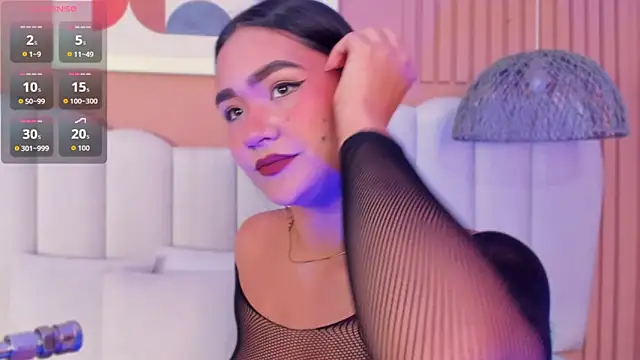 noa moon online show from May 14, 3:13 am