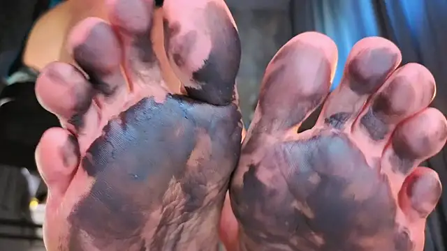 Feet Heelss online show from September 26, 10:19 am