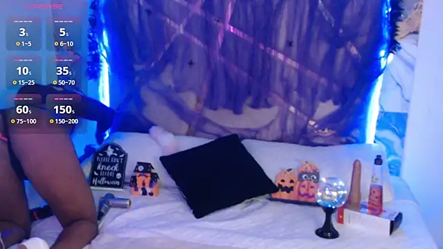 Boy-X- online show from October 19, 8:09 pm