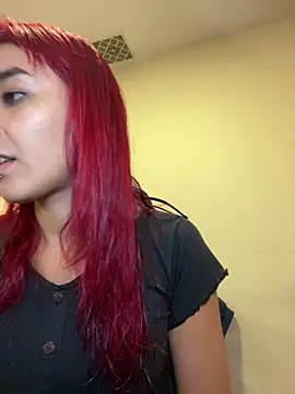 Snapshot of JuliethaDemon_ chatting on April 22, 1:23 pm JuliethaDemon online show from April 22, 1:23 pm