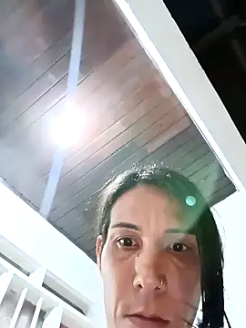 Snapshot of DidCostmary chatting on February 13, 9:27 am DidCostmary online show from February 13, 9:27 am