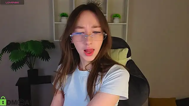 Miche1le Allenne online show from February 26, 1:04 am