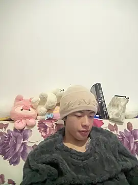 Snapshot of junjun1189 chatting on February 14, 12:24 pm junjun1189 online show from February 14, 12:24 pm
