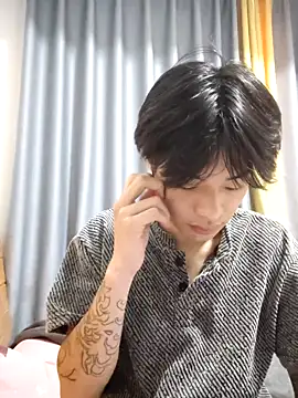 Snapshot of junjun1189 chatting on May 11, 8:31 am junjun1189 online show from May 11, 8:31 am