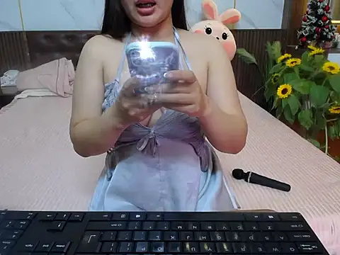 Snapshot of NANA_199k chatting on February 27, 3:34 pm NANA 199k online show from February 27, 3:34 pm