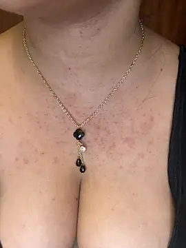 Snapshot of annanya01 chatting on July 3, 5:19 pm annanya01 online show from July 3, 5:19 pm