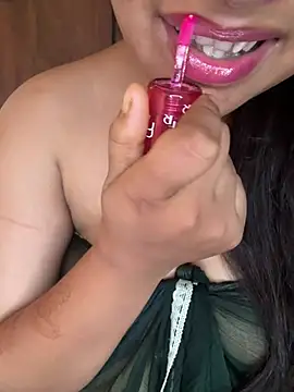 Snapshot of annanya01 chatting on July 19, 4:38 am annanya01 online show from July 19, 4:38 am