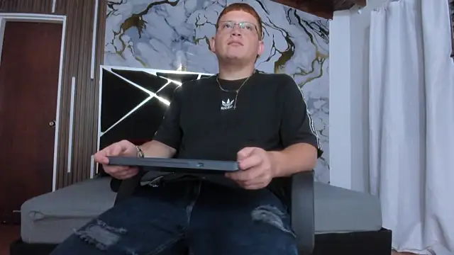 Jp Ruszo online show from September 9, 3:17 am