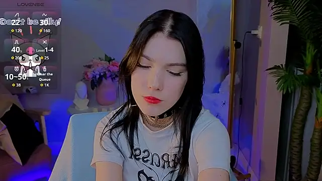 Sophie SkyAngel online show from October 29, 1:35 pm